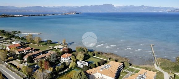 Apartamento de 3 divisões em Sirmione, Italy N.º 13784 13