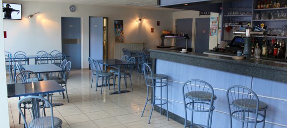 3-salle Bâtiment à Tréveray, France No. 259717 2