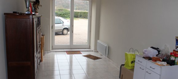 3-salle Bâtiment à Tréveray, France No. 259717 6