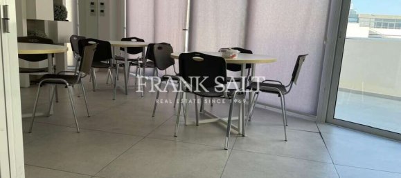 Офис 200м² в Слима, Мальта № 11918 3