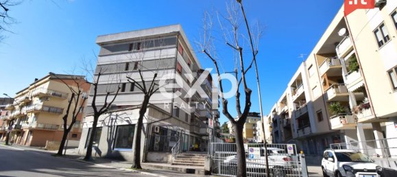 3 bedrooms Apartment in Vasto, Italy No. 41828 5