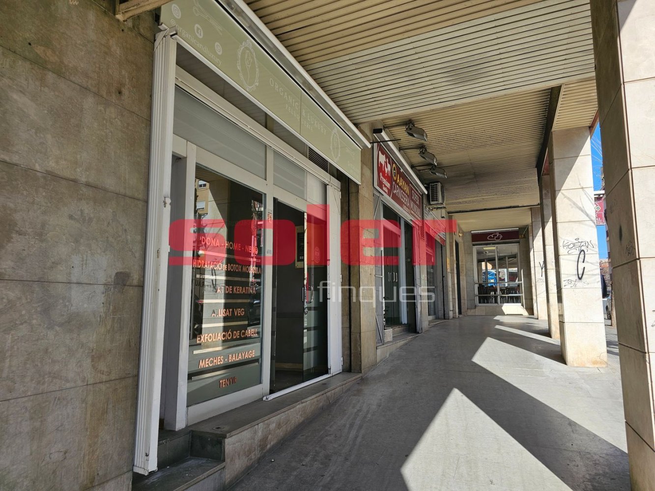 95m² Commercial property in Sant Cugat Del Valles, Spain No. 237312