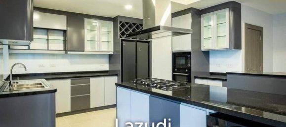 4 bedrooms Villa in Pattaya, Thailand No. 23737 10