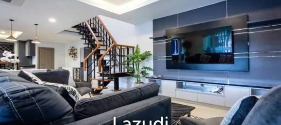 4 bedrooms Villa in Pattaya, Thailand No. 23737 2