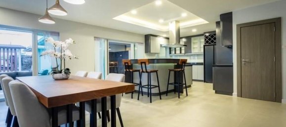 4 chambres Villa à Pattaya, Thailand No. 23737 5