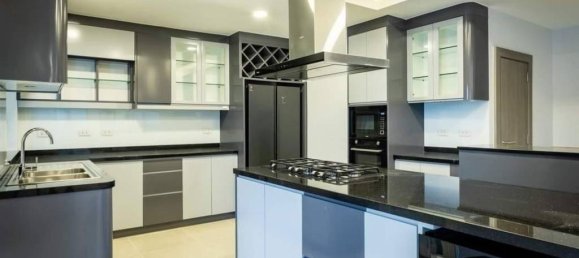 4 chambres Villa à Pattaya, Thailand No. 23737 2