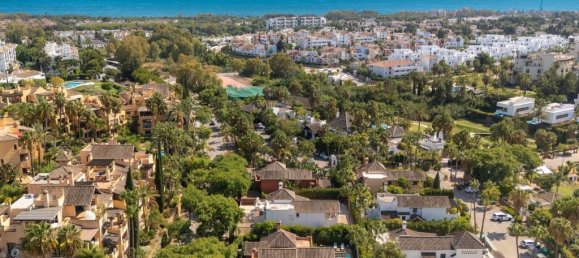 4 bedrooms Villa in Estepona, Spain No. 217838 29