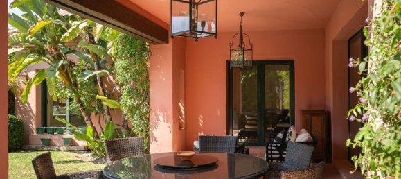 4 bedrooms Villa in Estepona, Spain No. 217838 4