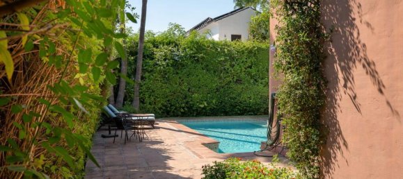 4 bedrooms Villa in Estepona, Spain No. 217838 24