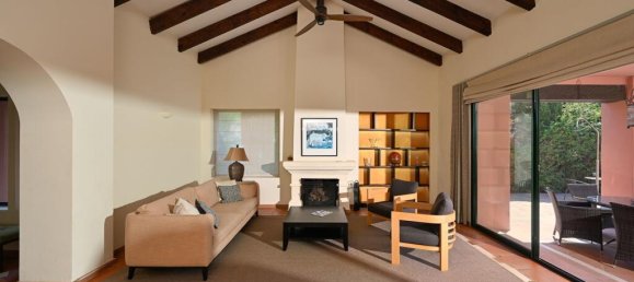 4 bedrooms Villa in Estepona, Spain No. 217838 9