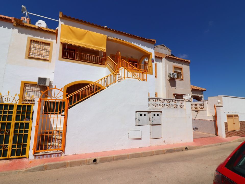 2 غرف نوم بانتهاوس في Torrevieja, Spain رقم 180291