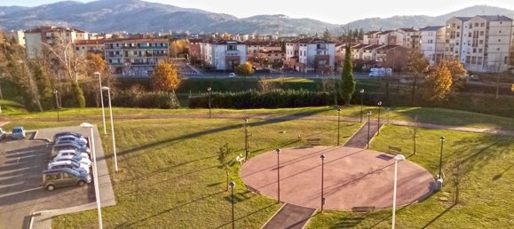 Квартира с 5 комнатами в Ареццо, Италия № 190040 3