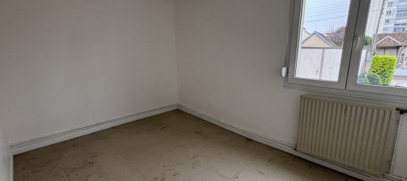 Apartamento de 3 dormitorios en Troyes, France No. 221527 7