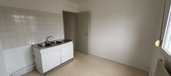 Apartamento de 3 dormitorios en Troyes, France No. 221527 3