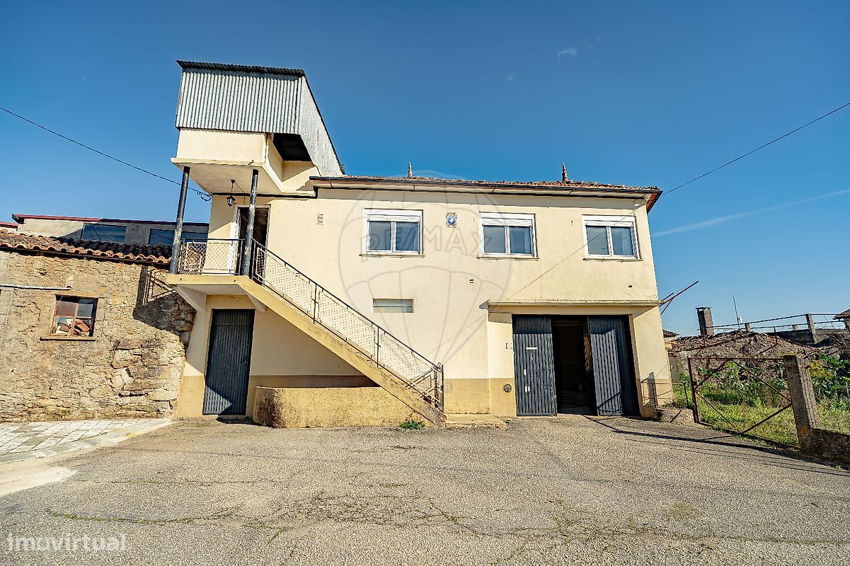 Casa de 3 dormitorios en Penacova, Portugal No. 160547