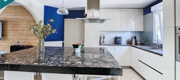 Casa de 6 dormitorios en Joue-les-Tours, France No. 228462 4