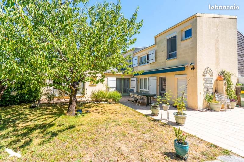 4 bedrooms House in Gradignan, France No. 296945