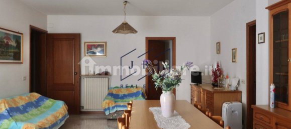 3 bedrooms Apartment in Jesolo, Italy No. 53833 7