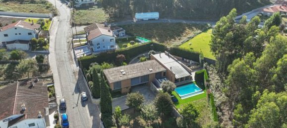 4 Schlafzimmer Haus in Revelhe, Portugal, Nr. 21132 12