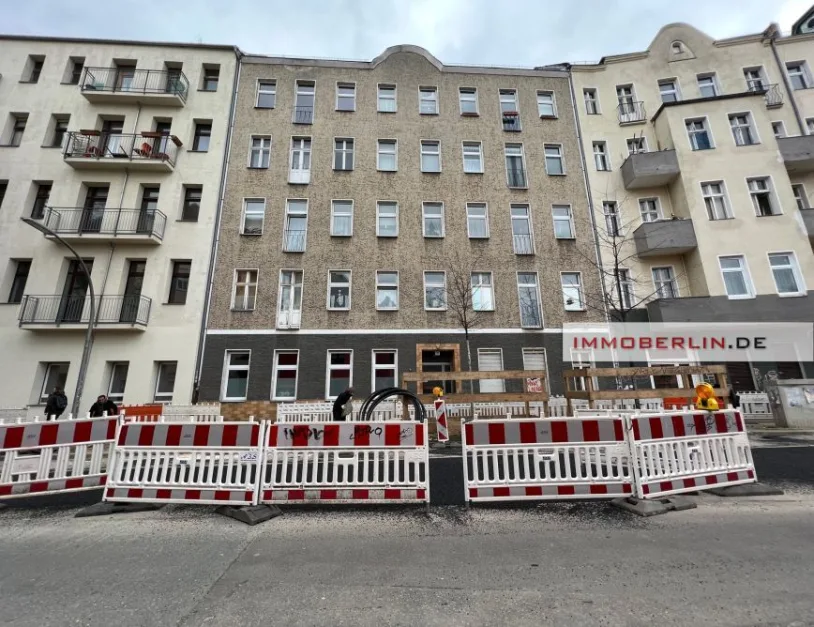 Studio in Neukolln, Germany No. 53084