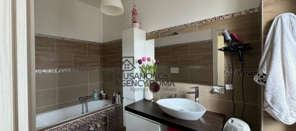 Apartamento de 4 divisões em Rome, Italy N.º 106964 11