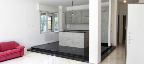 2 bedrooms Apartment in Uboldo, Italy No. 288839 4