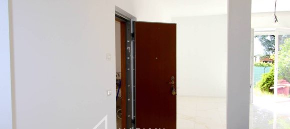 2 bedrooms Apartment in Uboldo, Italy No. 288839 7