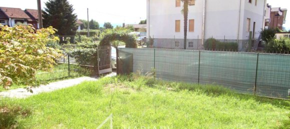 2 bedrooms Apartment in Uboldo, Italy No. 288839 24