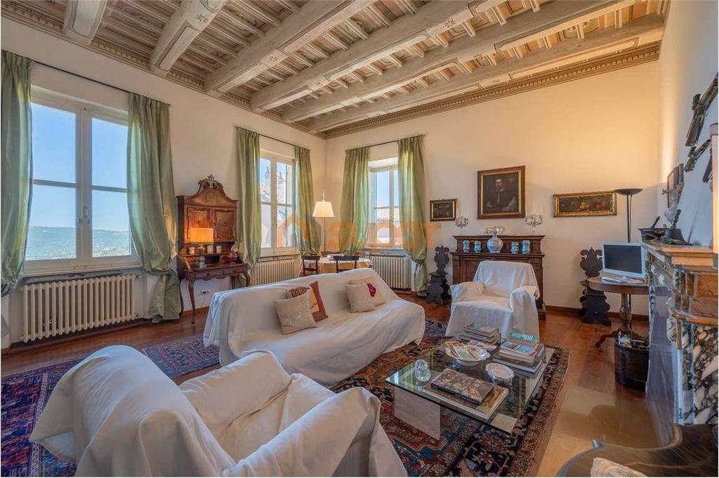 3 Schlafzimmer Wohnung in Perugia, Italy, Nr. 274014