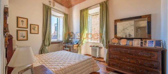 3 Schlafzimmer Wohnung in Perugia, Italy, Nr. 274014 9