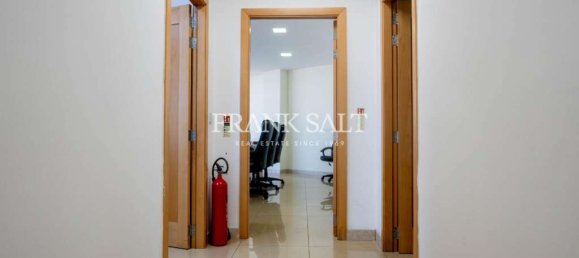 Büro in Ta' Xbiex, Malta 400m², Nr. 12914 33