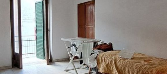 5 bedrooms House in Vairano Patenora, Italy No. 325686 9