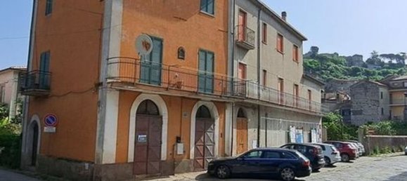 5 bedrooms House in Vairano Patenora, Italy No. 325686 16