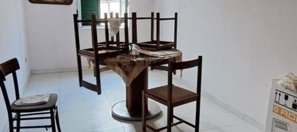 5 bedrooms House in Vairano Patenora, Italy No. 325686 4