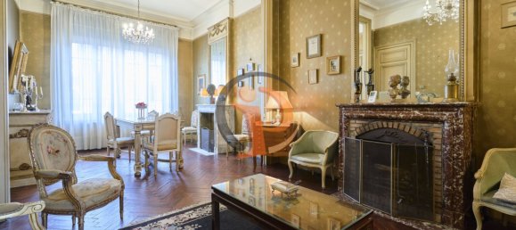 4 bedrooms Villa in Tourcoing, France No. 92373 9