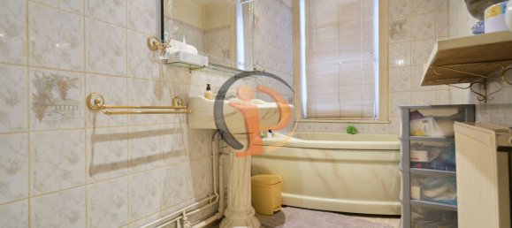 4 bedrooms Villa in Tourcoing, France No. 92373 27