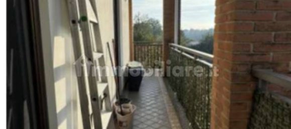 Квартира с 2 спальнями в Кардано аль Кампо, Италия № 5374 11