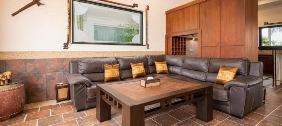 6 bedrooms Villa in Pattaya, Thailand No. 5751 6