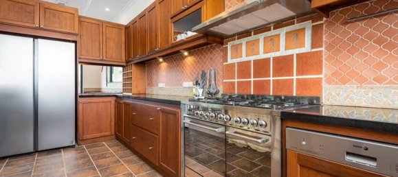 6 bedrooms Villa in Pattaya, Thailand No. 5751 8