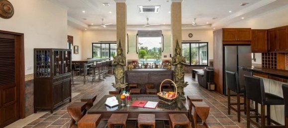 6 bedrooms Villa in Pattaya, Thailand No. 5751 7