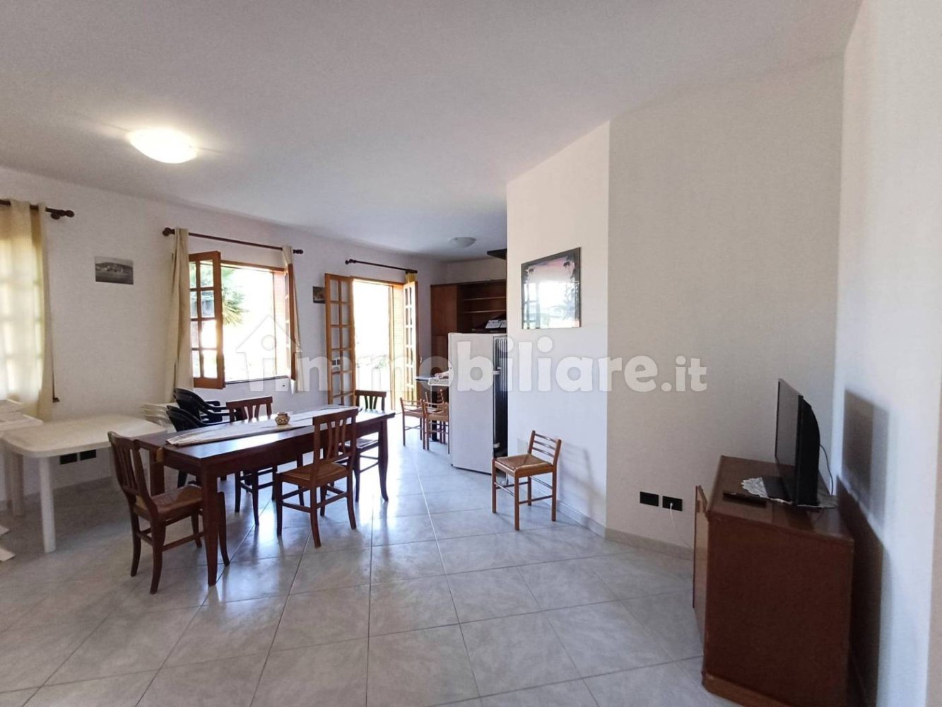 Apartamento de 4 dormitorios en Capo d'Orlando, Italy No. 87680