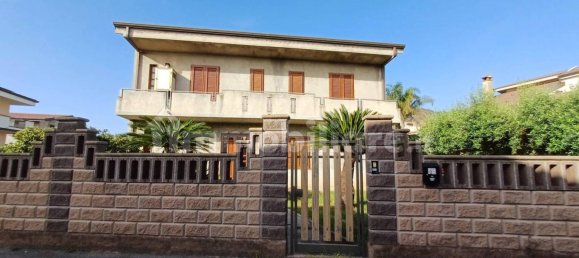 Apartamento de 4 dormitorios en Capo d'Orlando, Italy No. 87680 4