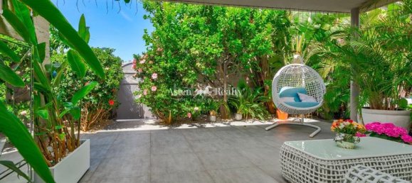 4 bedrooms Villa in Adeje, Spain No. 126312 8