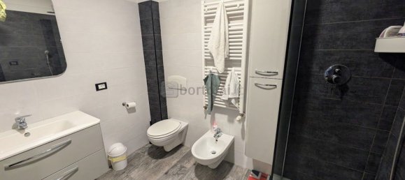 5 bedrooms Apartment in Genoa, Italy No. 358313 15