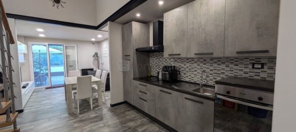 5 bedrooms Apartment in Genoa, Italy No. 358313 5