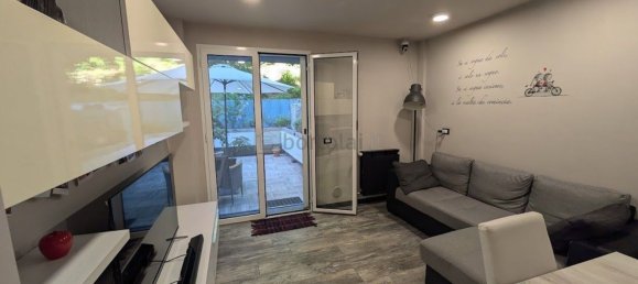 5 bedrooms Apartment in Genoa, Italy No. 358313 3