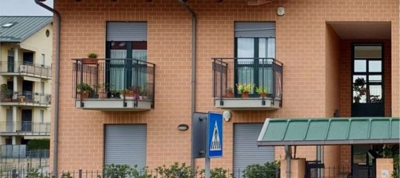 Studio in Moncalieri, Italy No. 52187 7