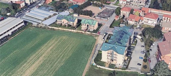 Studio in Moncalieri, Italy No. 52187 6