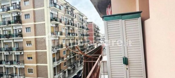 Apartamento de 2 dormitorios en Bari, Italy No. 353195 10