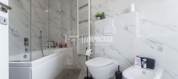 2 bedrooms Apartment in Guanzate, Italy No. 275850 15